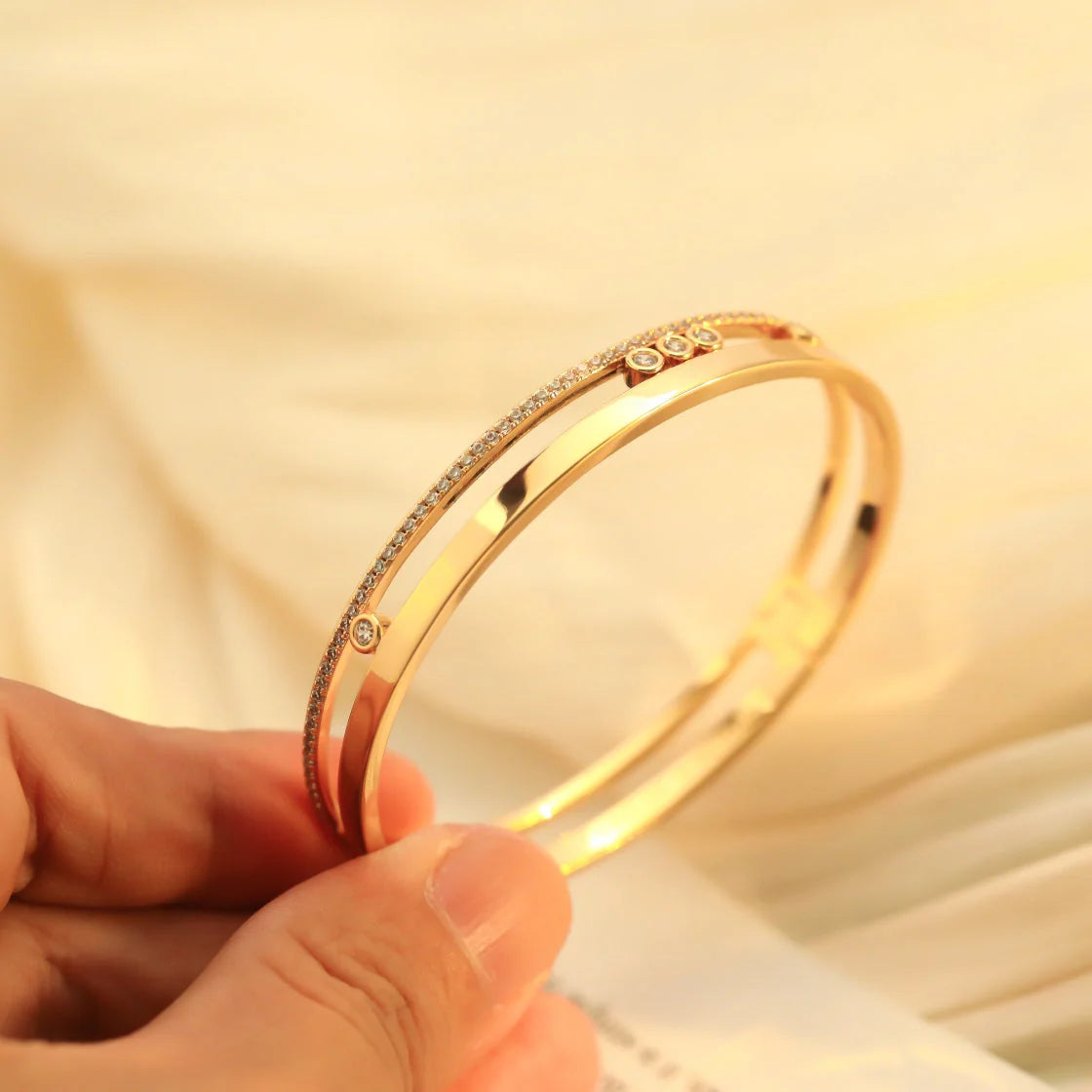 [Elara jewelsry]Move Romane Diamond Bangle Bracelet