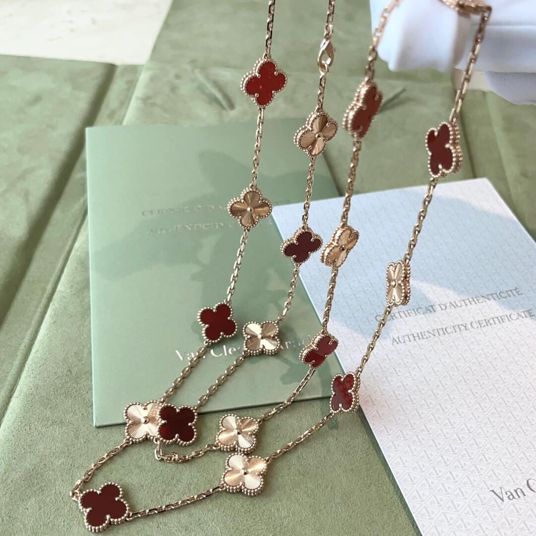 [Elara jewelsry ]CLOVER 20 MOTIFS LASER CARNELIAN NECKLACE
