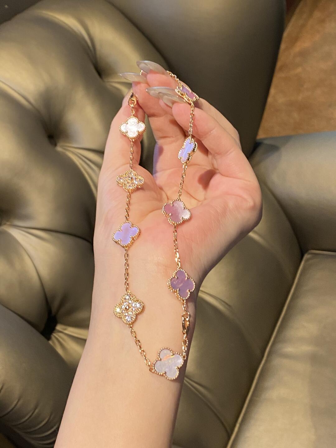 [Elara jewelsry ]CLOVER 10 MOTIFS DIAMOND PINK MOP NECKLACE