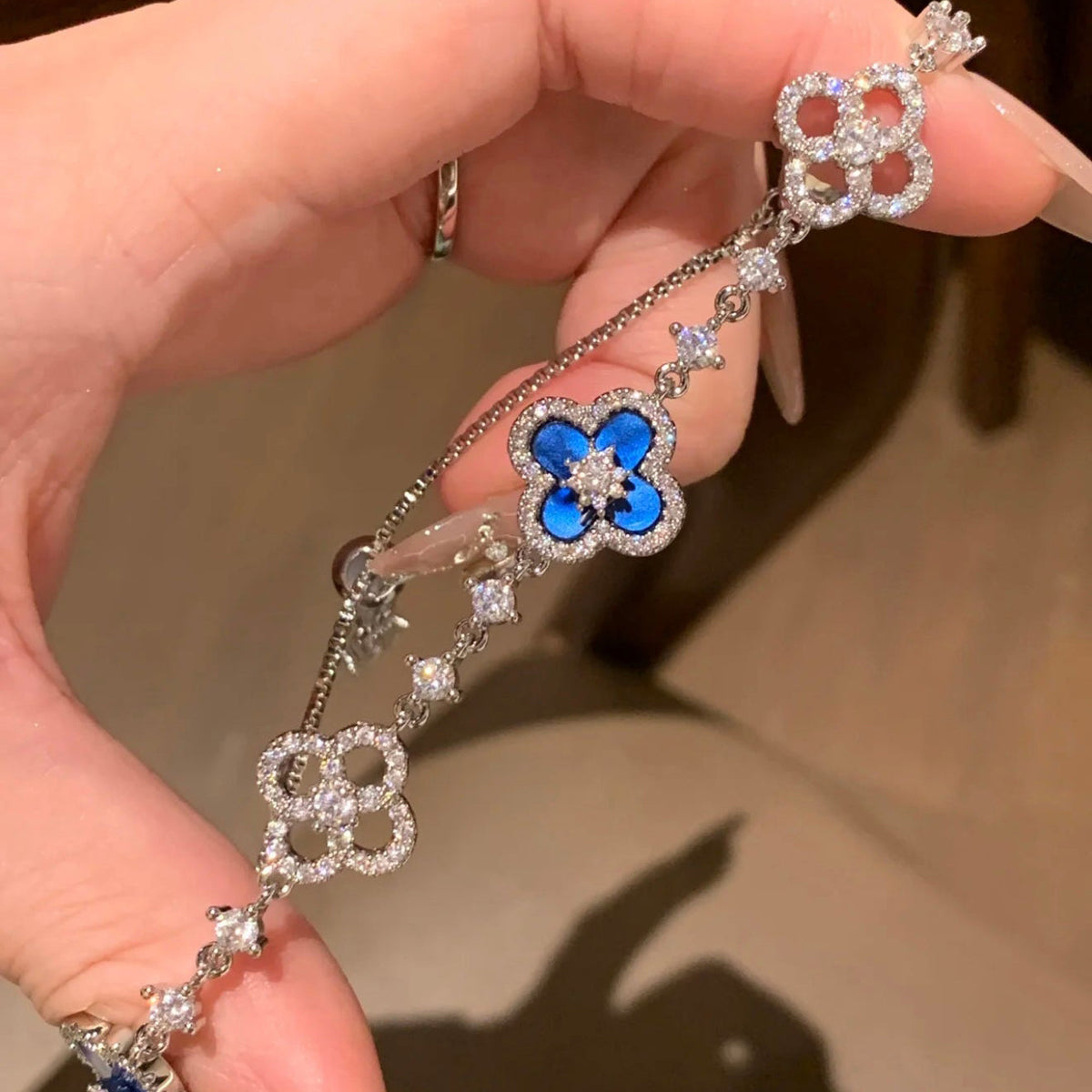[Elara jewelsry ]CLOVER 5 MOTIF PINK BLUE RED WHITE BRACELET