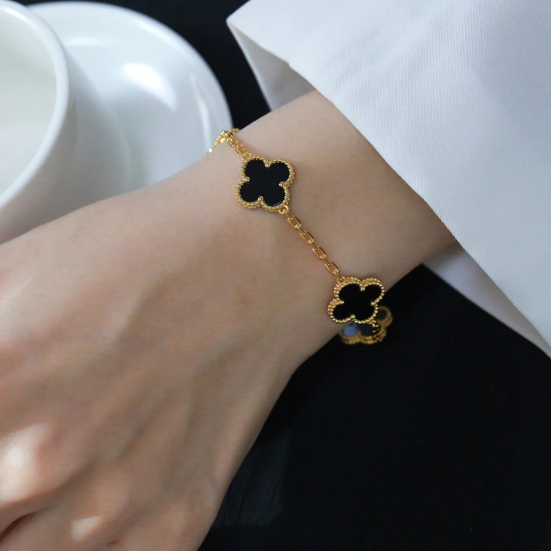 [Elara jewelsry ] CLOVER 5 MOTIF ONYXS BRACELET COLLECTION