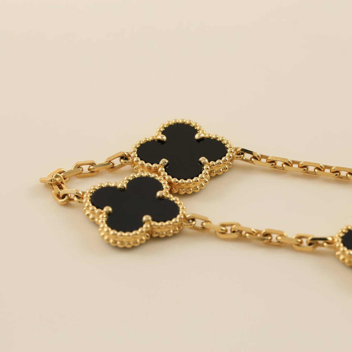 [Elara jewelsry ] CLOVER 5 MOTIF ONYXS BRACELET COLLECTION