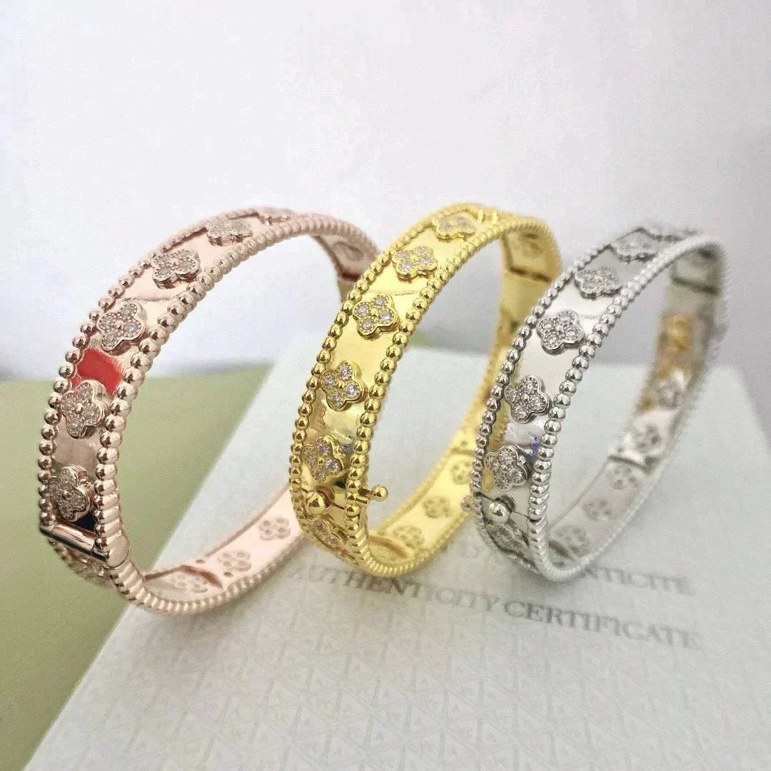 [Elara jewelsry ]CLOVER BRACELET 8MM DIAMONDS