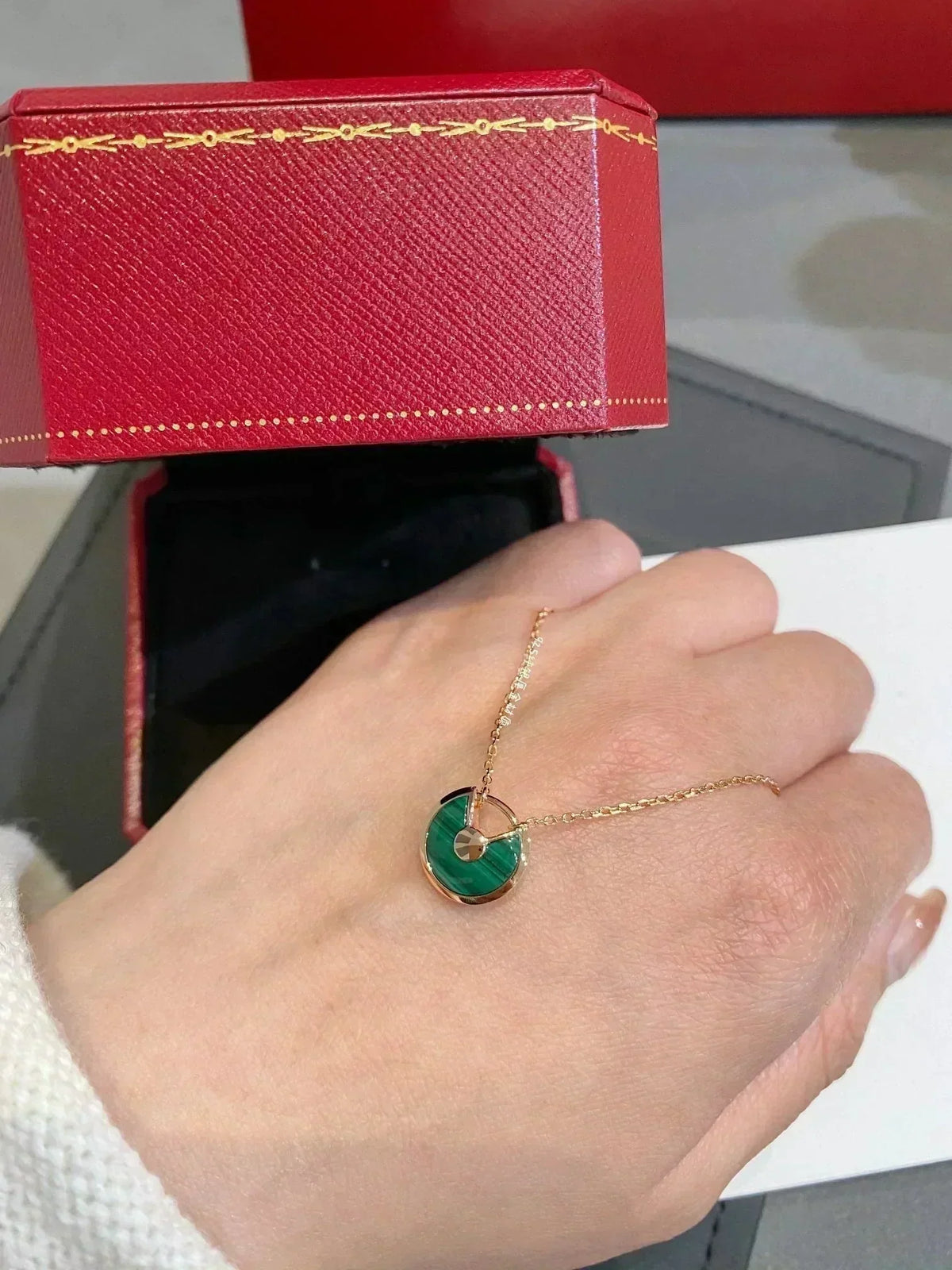 [Elara jewelsry ]AMULETTE ROSE GOLD MALACHITE NECKLACE