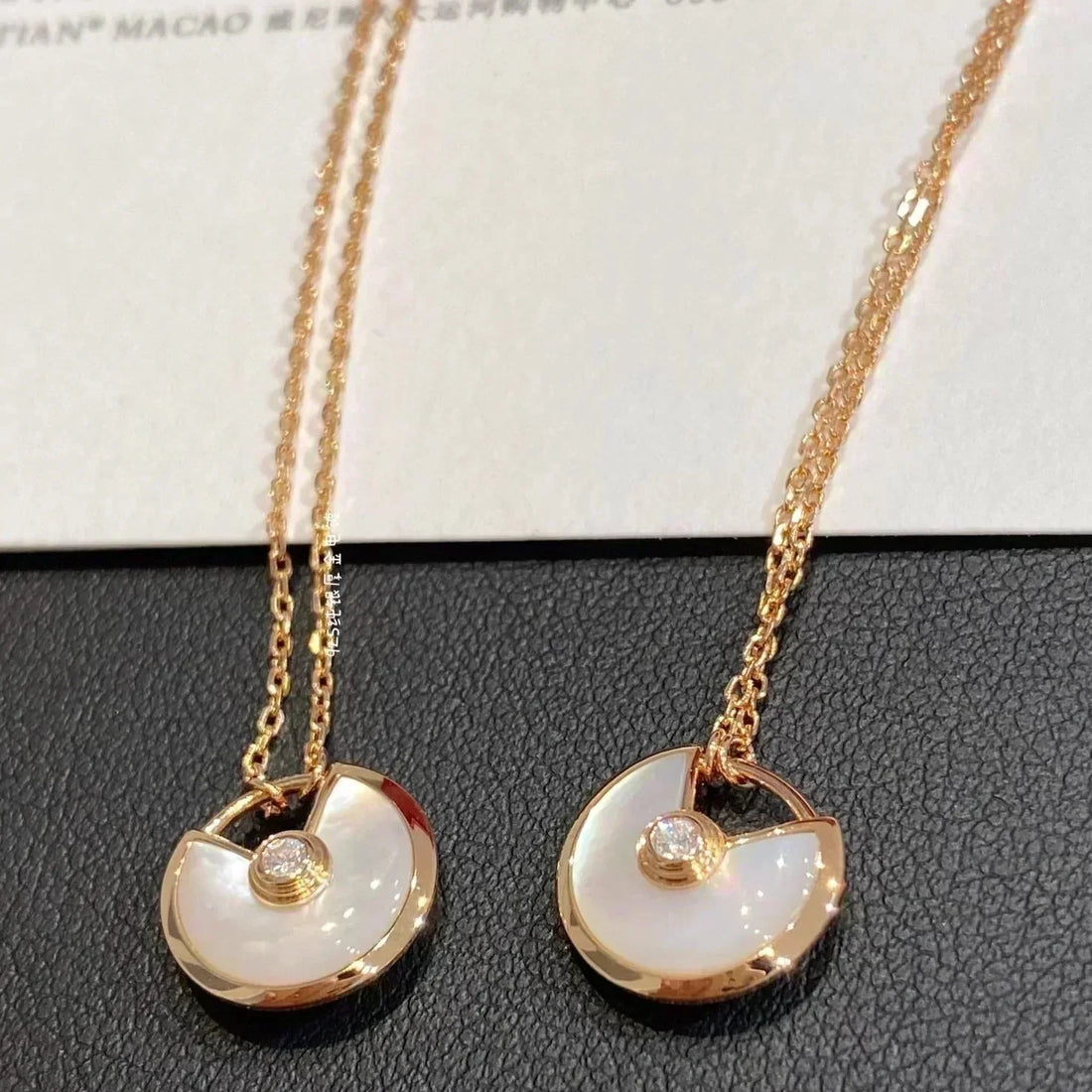 [Elara jewelsry ]AMULETTE ROSE GOLD MOP NECKLACE