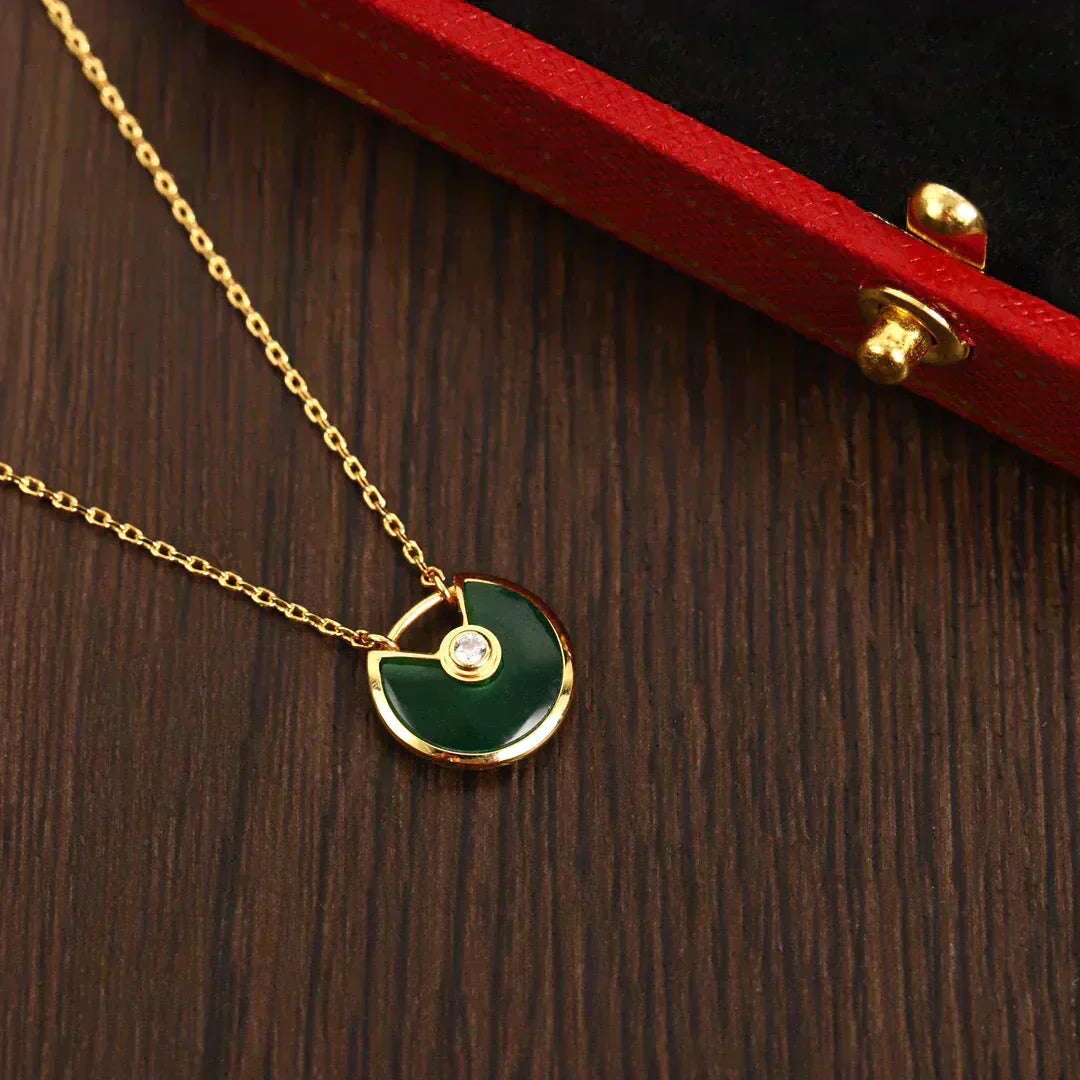 [Elara jewelsry ]AMULETTE GOLD MALACHITE NECKLACE