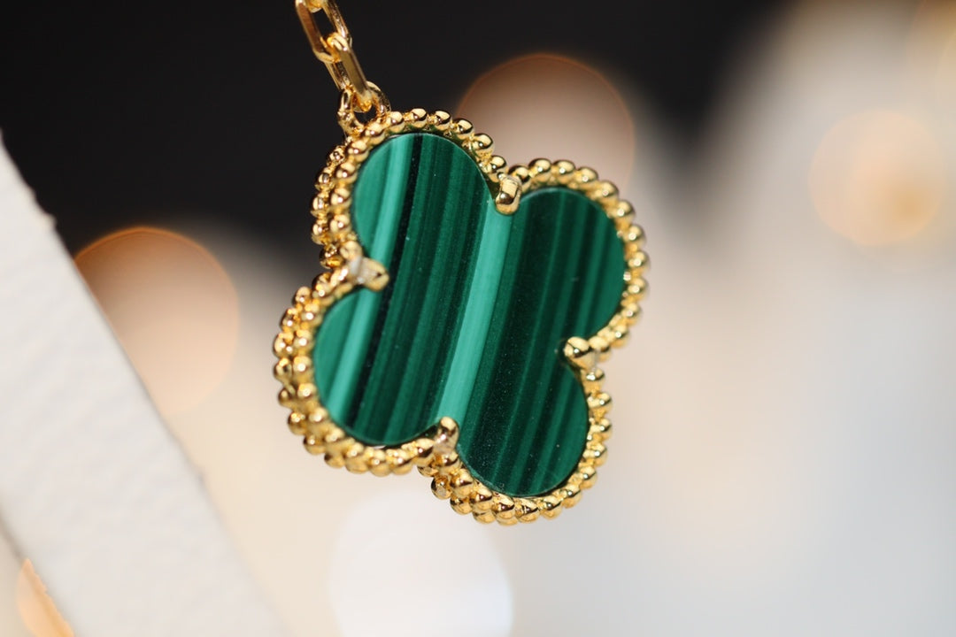 [Elara jewelsry ]CLOVER EARRINGS GOLD MALACHITE DIAMOND 3 MOTIF
