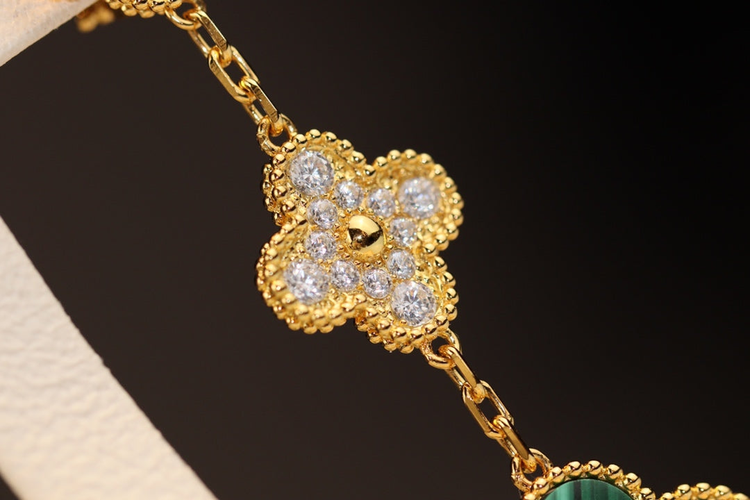 [Elara jewelsry ]CLOVER EARRINGS GOLD MALACHITE DIAMOND 3 MOTIF