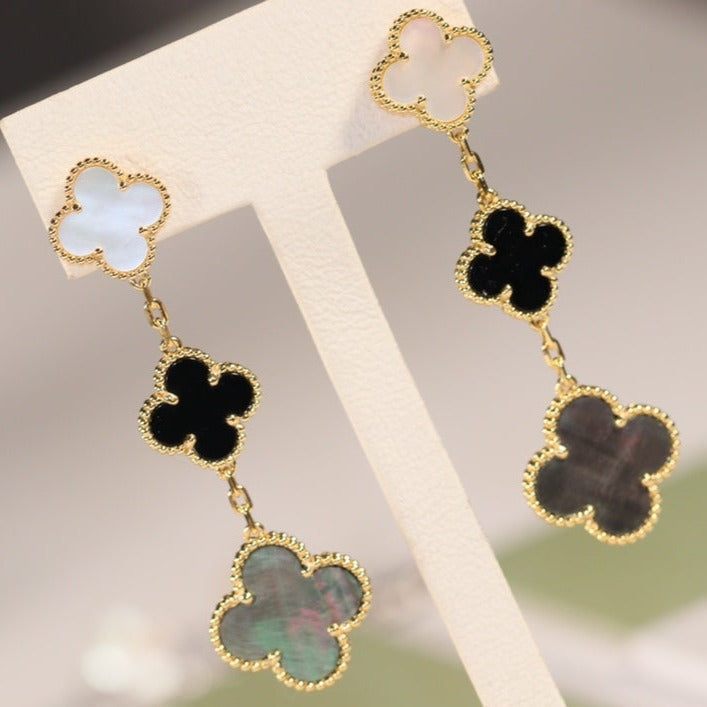 [Elara jewelsry ]CLOVER EARRINGS GOLD ONYX MOP 3 MOTIF