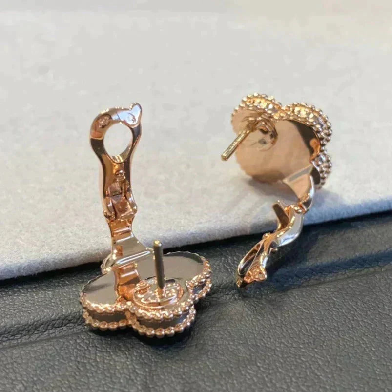 [Elara jewelsry ]CLOVER MEDIUM 1 MOTIFS GRAY MOP  DIAMOND EARRINGS