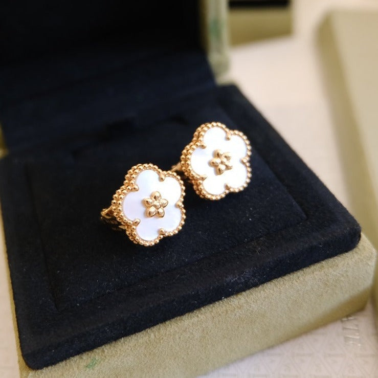 [Elara jewelsry ]LUCKY PINK GOLD WHITE MOP EARRINGS