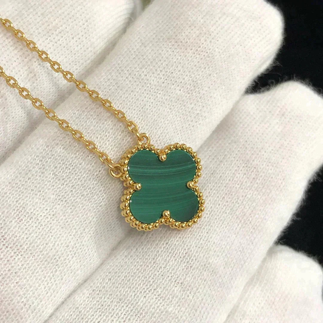 [Elara jewelsry ]CLOVER 15MM MALACHITE SINGLE FLOWER  NECKLACE