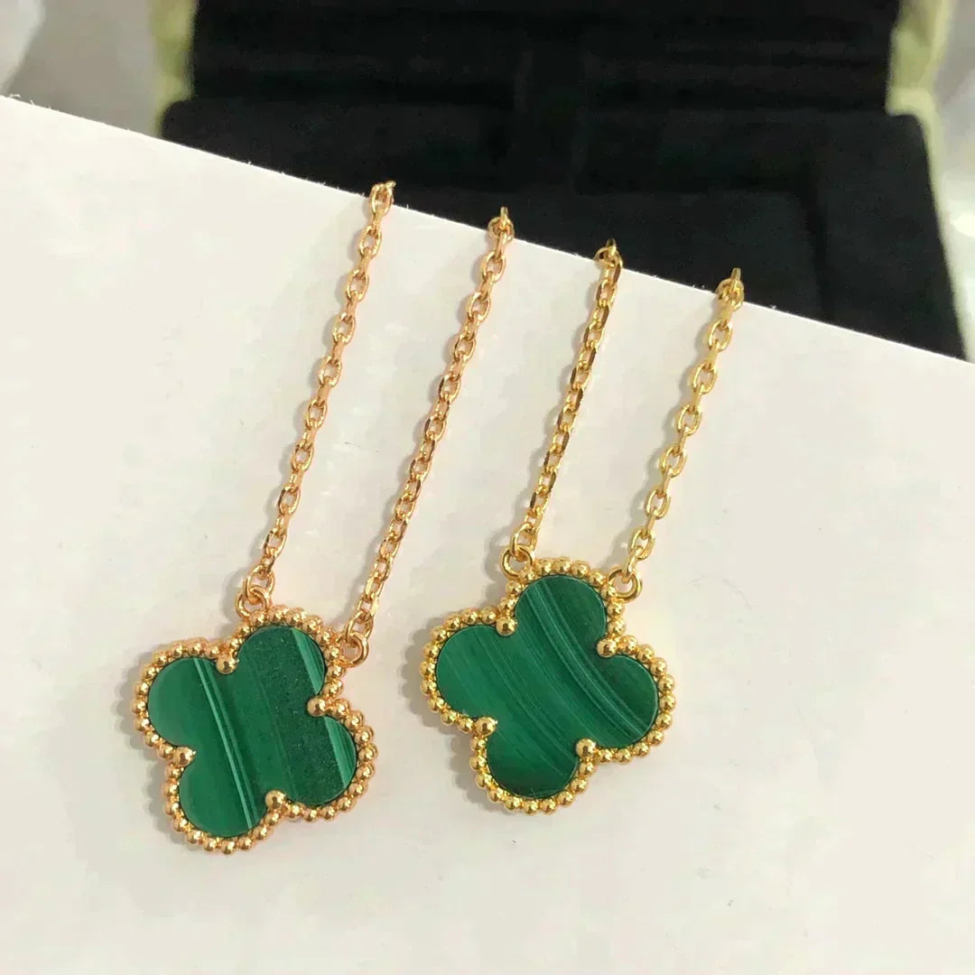 [Elara jewelsry ]CLOVER 15MM MALACHITE SINGLE FLOWER  NECKLACE