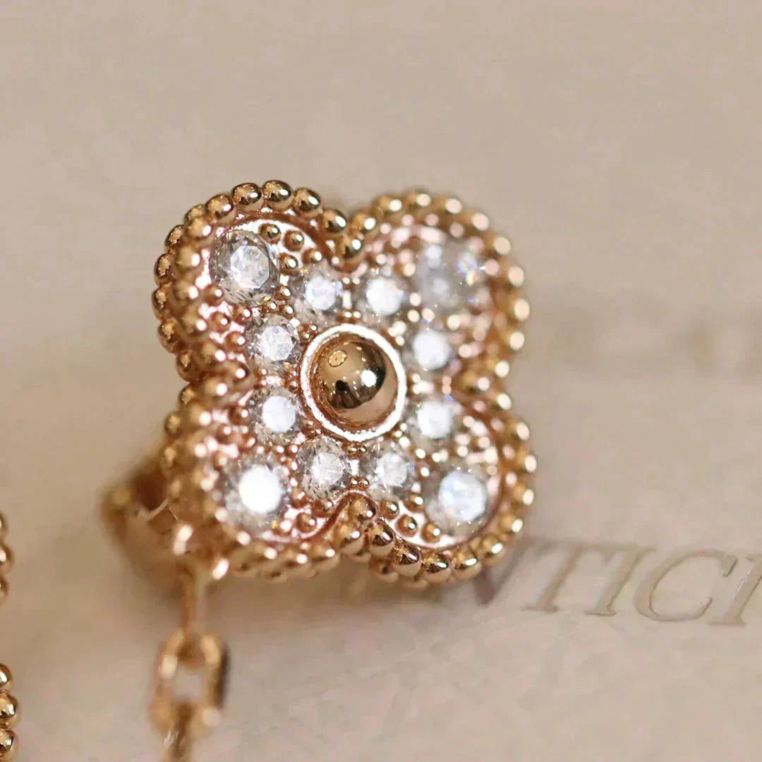 [Elara jewelsry ]CLOVER MEDIUM 1 MOTIFS FUll DIAMOND EARRINGS