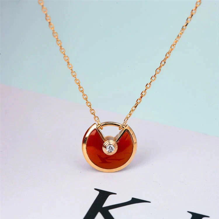 [Elara jewelsry ]AMULETTE GOLD CARNELIAN ONYX NECKLACE