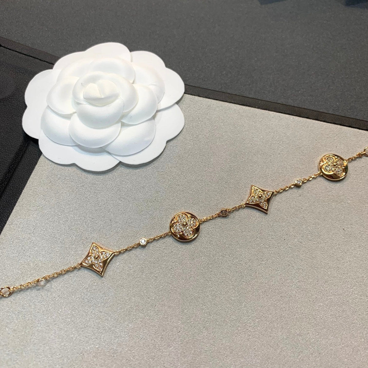 [Elara jewelsry ]STAR AND SUN 4 MOTIFS GOLD DIAMONDS BRACELET