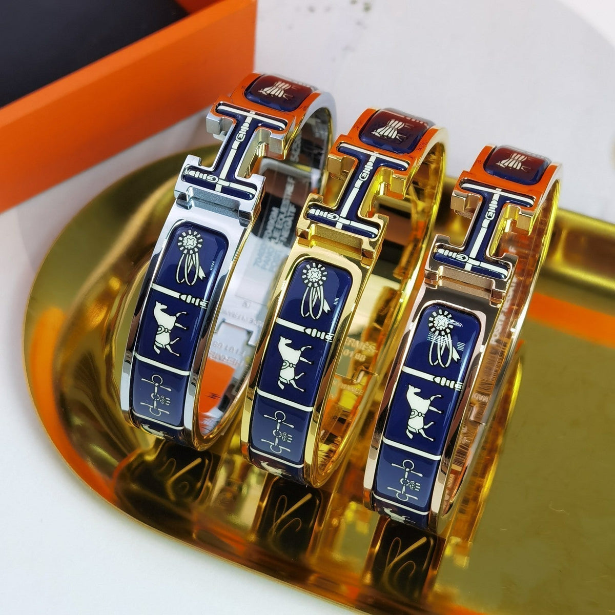 [Elara jewelsry ]H COUVERTURES DARK BLUE BRACELET