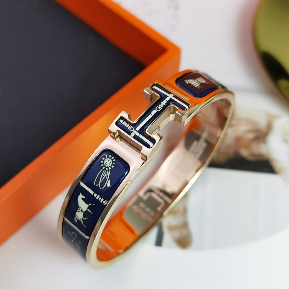 [Elara jewelsry ]H COUVERTURES DARK BLUE BRACELET
