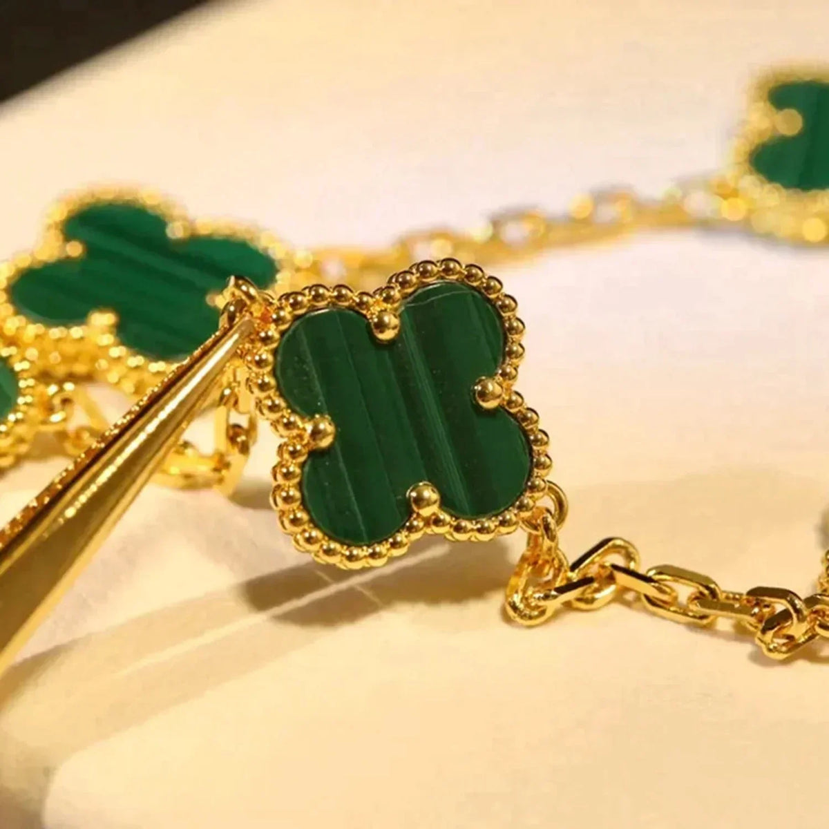 [Elara jewelsry ] CLOVER 5 MOTIF MALACHITE BRACELET COLLECTION