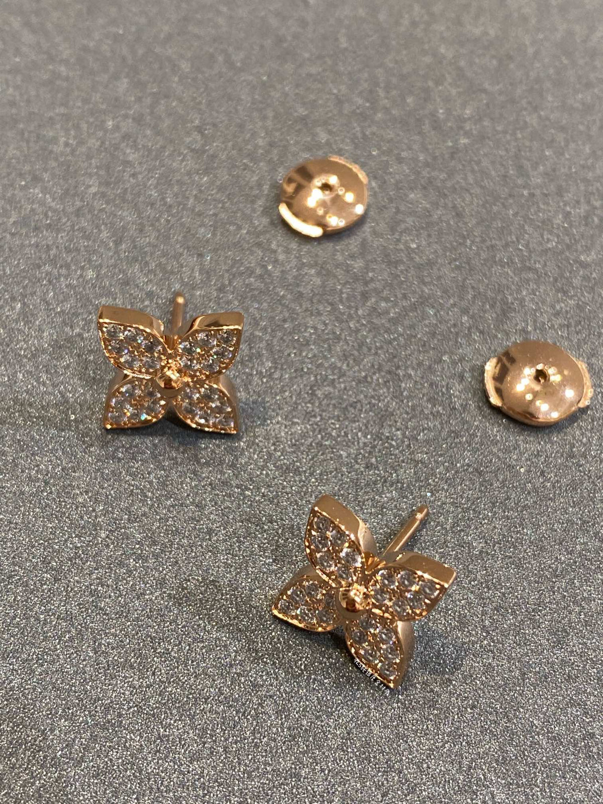 [Elara jewelsry ]STAR DIAMOND EARRINGS