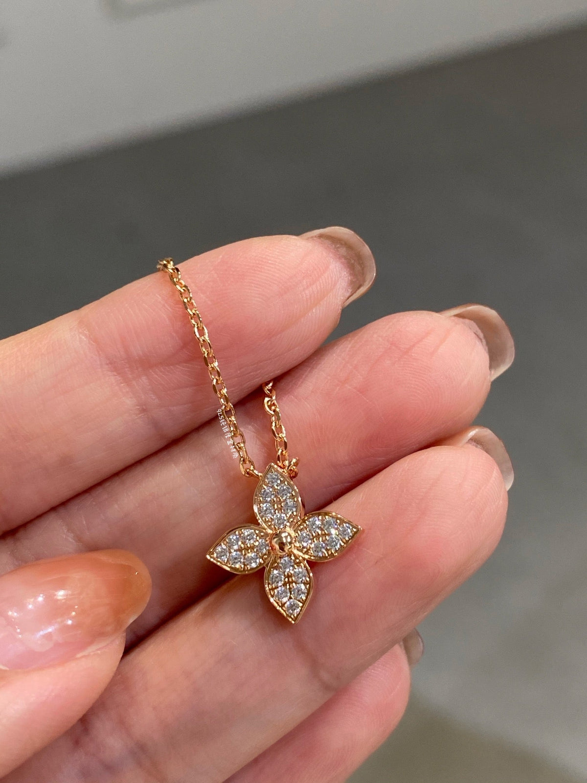 [Elara jewelsry ]STAR DIAMOND NECKALCE
