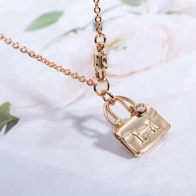 [Elara jewelsry ]AMULETTE PEDANT ROSE GOLD NECKLACE