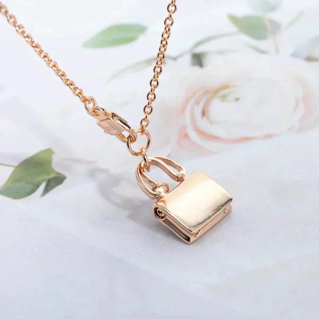 [Elara jewelsry ]AMULETTE PEDANT ROSE GOLD NECKLACE