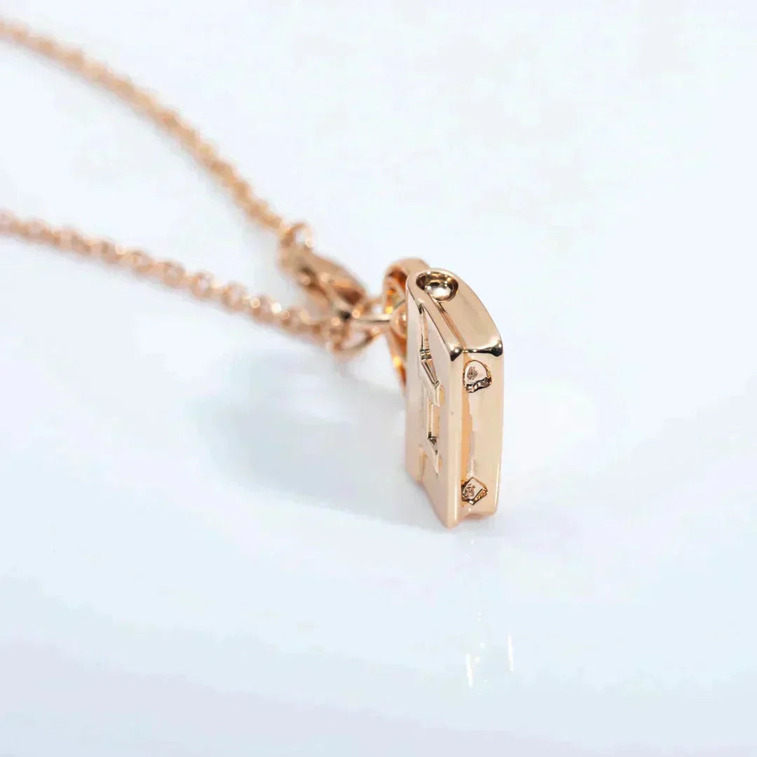 [Elara jewelsry ]AMULETTE PEDANT ROSE GOLD NECKLACE