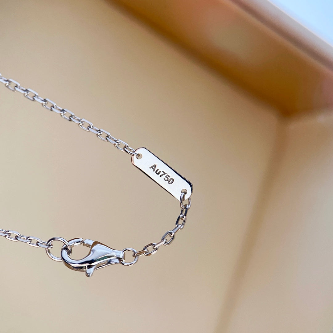 [Elara jewelsry ]CLOVER DIAMOND NECKLACE SILVER