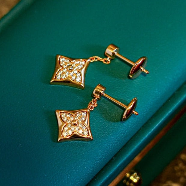 [Elara jewelsry ]STAR DIAMONDS EARRINGS GOLD