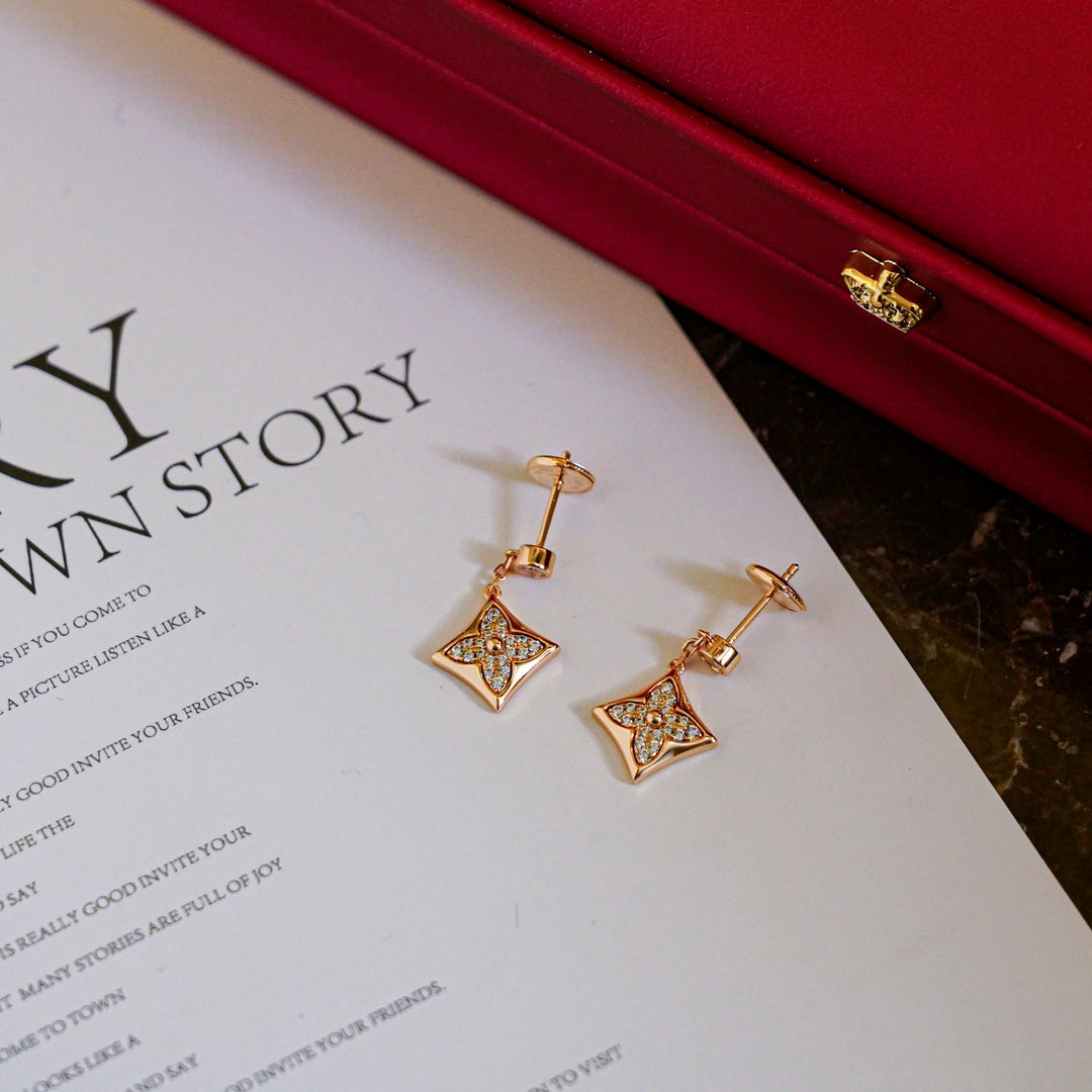 [Elara jewelsry ]STAR DIAMONDS EARRINGS GOLD