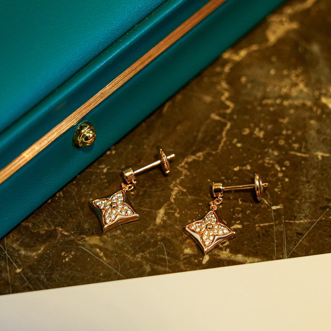 [Elara jewelsry ]STAR DIAMONDS EARRINGS GOLD