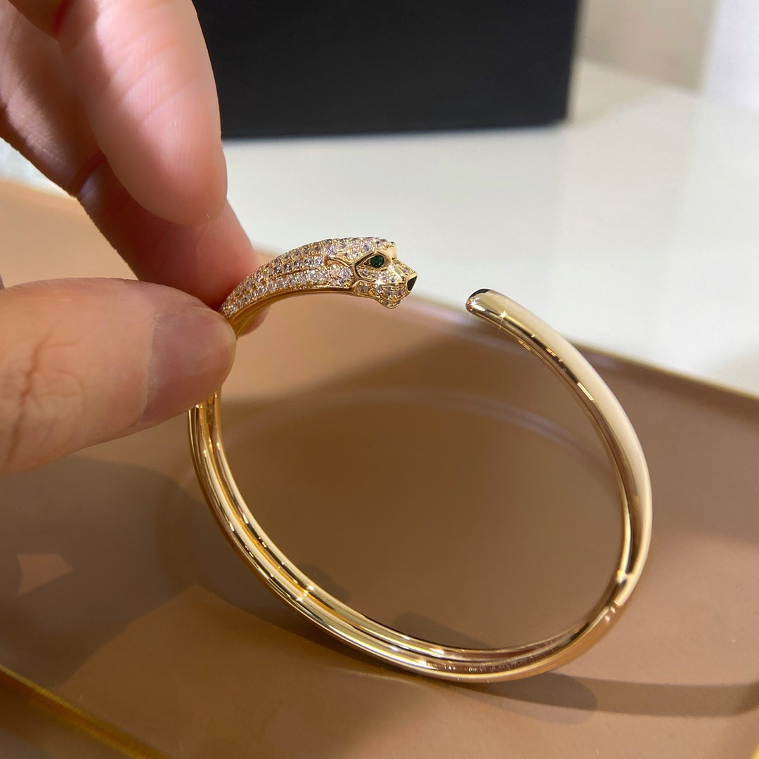 [Elara jewelsry ]PANTHERE GOLD DIAMOND OPEN BRACELET