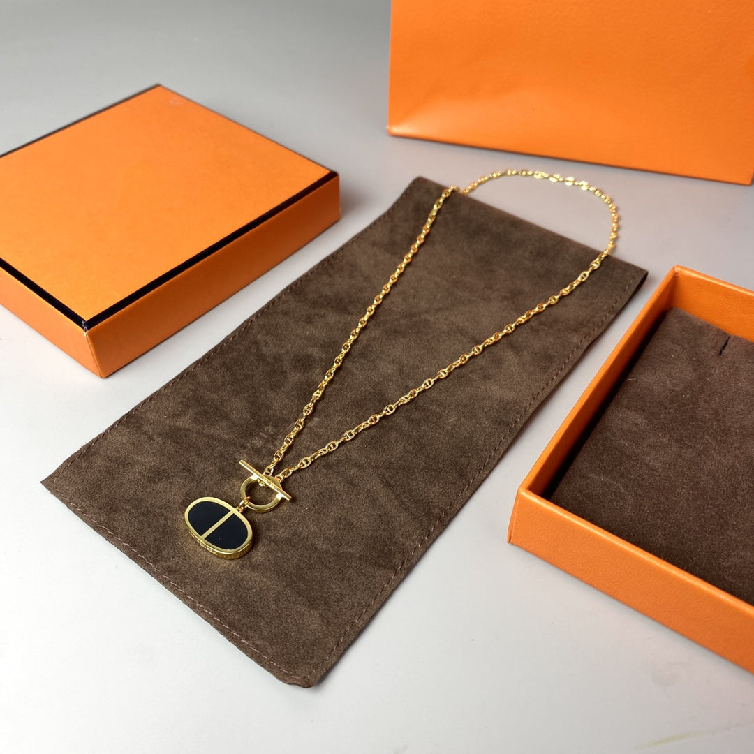 [Elara jewelsry ]CHAINE VERSO BLACK CERAMIC NECKLACE