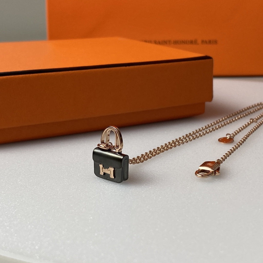 [Elara jewelsry ]CONSTANCE BLACK PEDANT PINK GOLD NECKLACE