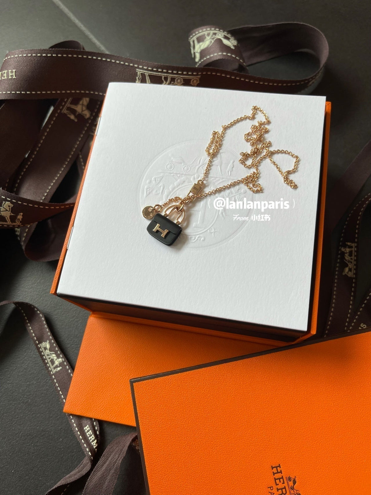[Elara jewelsry ]CONSTANCE BLACK PEDANT PINK GOLD NECKLACE