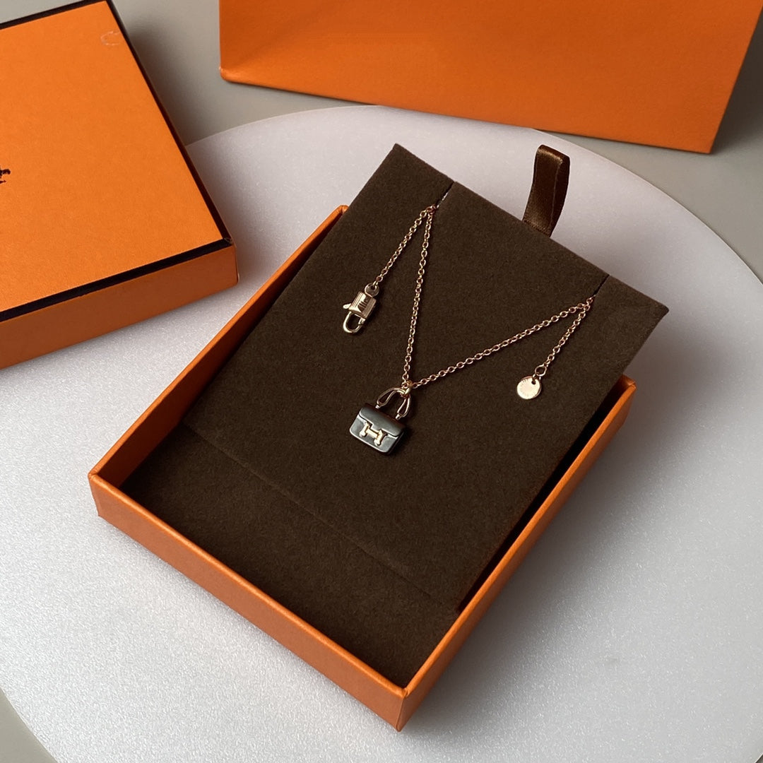 [Elara jewelsry ]CONSTANCE BLACK PEDANT PINK GOLD NECKLACE