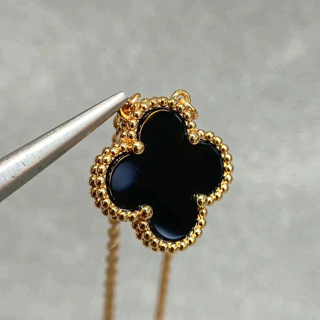 [Elara jewelsry ]CLOVER 15MM BLACK ONYX SINGLE FLOWER NECKLACE