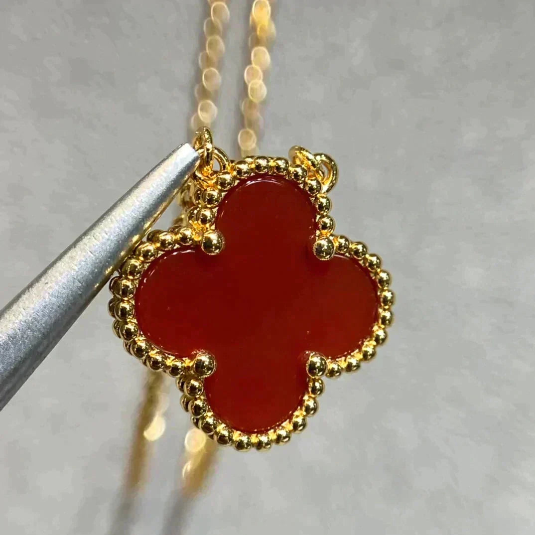 [Elara jewelsry ]CLOVER 15MM CARNELIAN SINGLE FLOWER NECKLACE