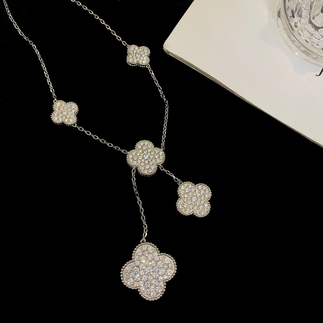 [Elara jewelsry ]CLOVER 5 MOTIFS SILVER DIAMONDS NECKLACE
