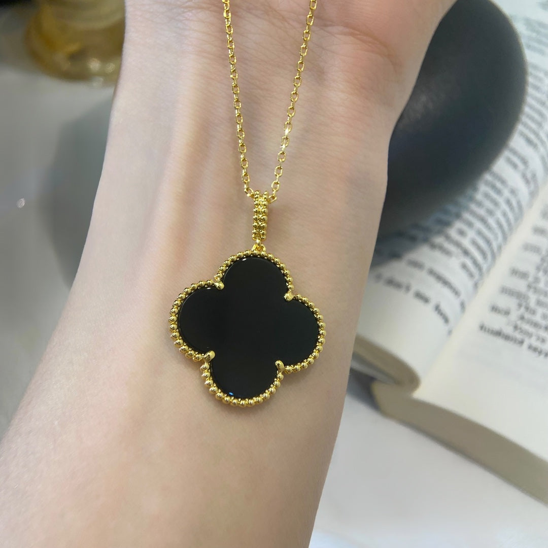 [Elara jewelsry ]CLOVER 25MM NECKLACE GOLD ONYX