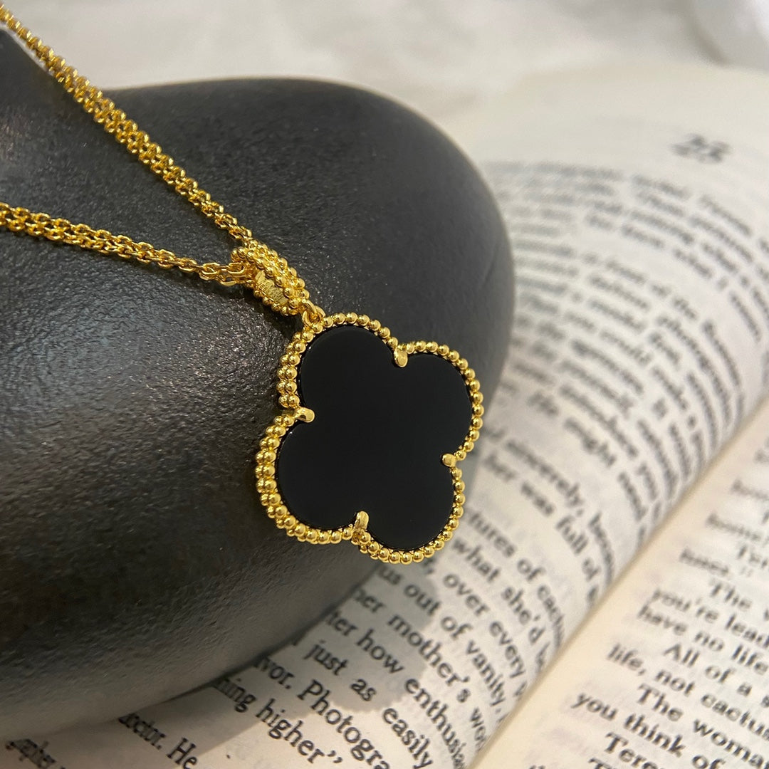 [Elara jewelsry ]CLOVER 25MM NECKLACE GOLD ONYX