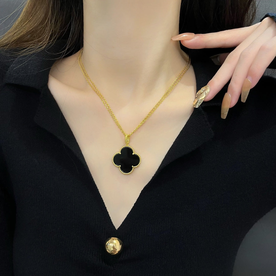 [Elara jewelsry ]CLOVER 25MM NECKLACE GOLD ONYX