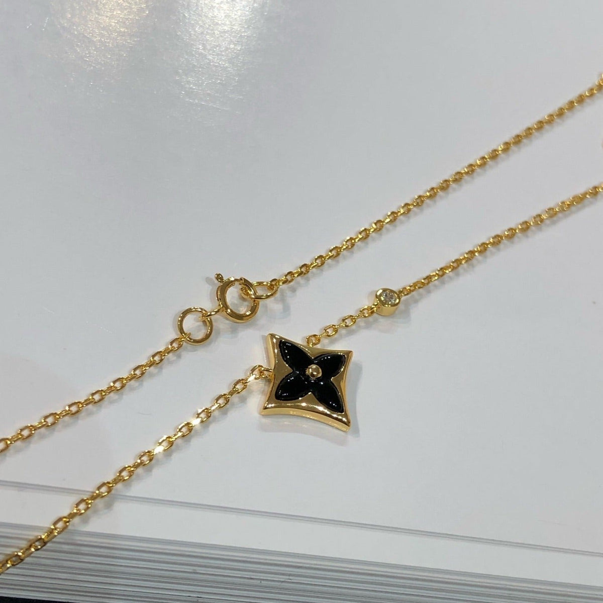 [Elara jewelsry ]STAR BLACK MOP NECKLACE