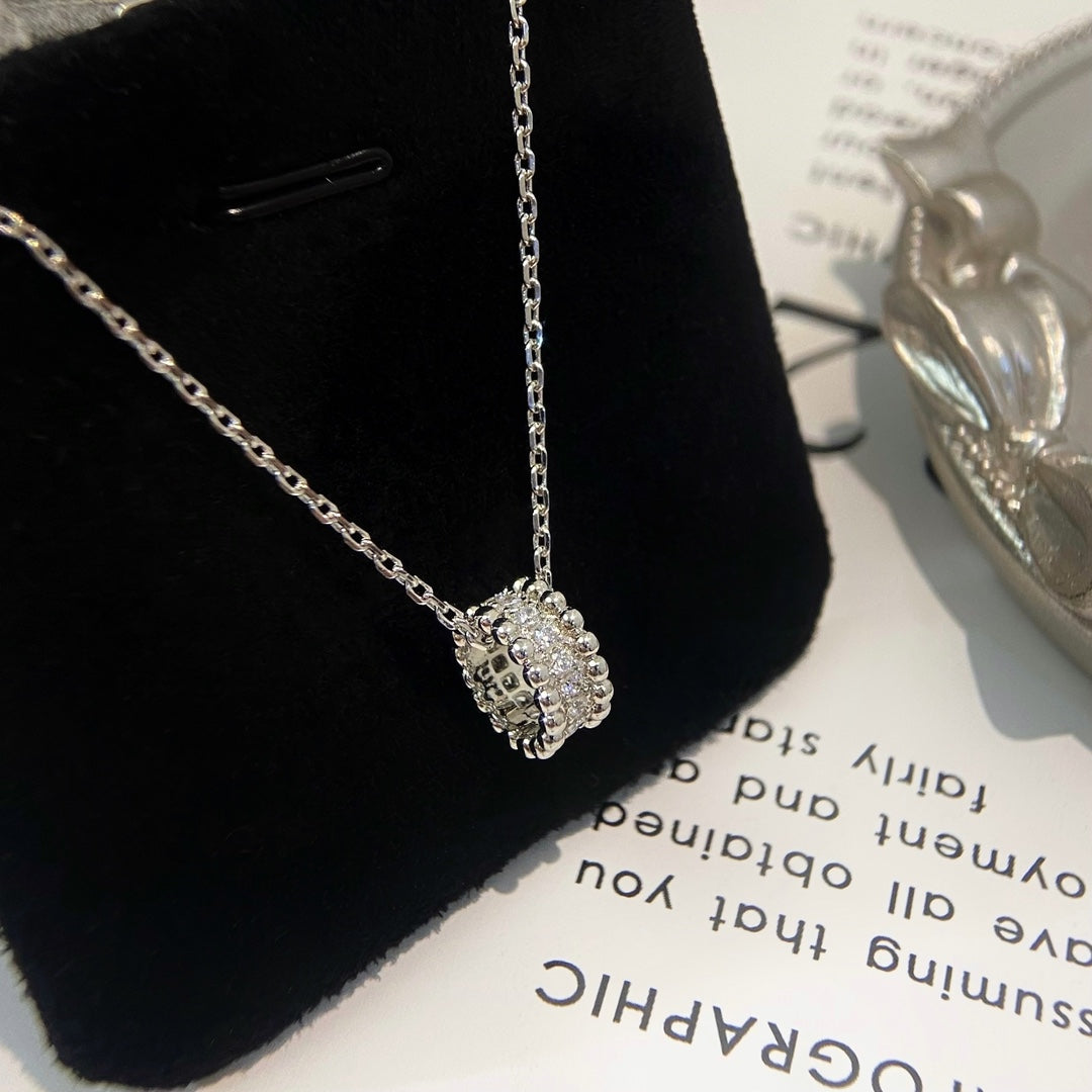 [Elara jewelsry ]PERLEE DIAMOND NECKLACE