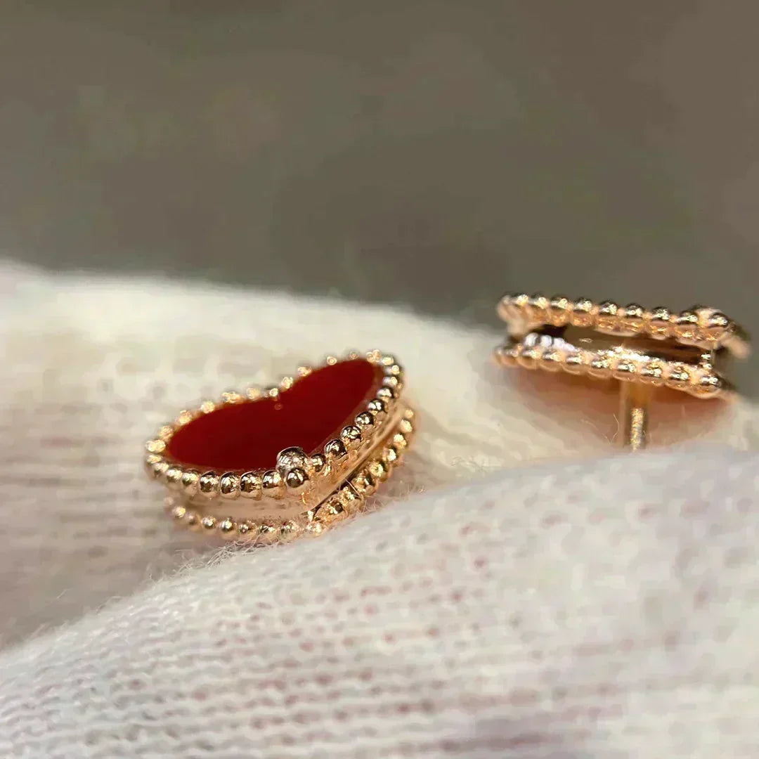 [Elara jewelsry ]HEART CARNELIAN STUD EARRINGS
