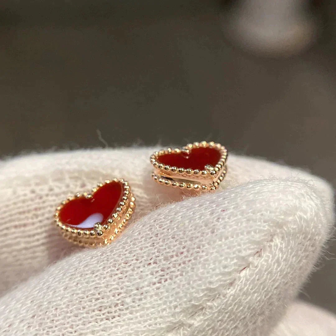 [Elara jewelsry ]HEART CARNELIAN STUD EARRINGS