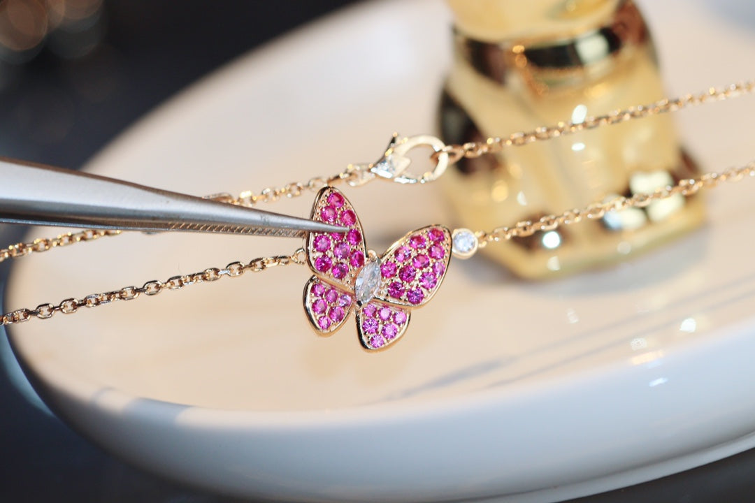 [Elara jewelsry ]BUTTERFLY RED DIAMOND ROSE GOLD NECKLACE