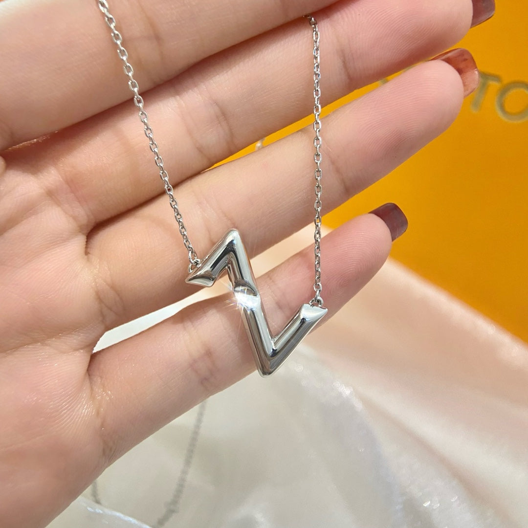 [Elara jewelsry ]VOLTE UPSIDE DOWN NECKLACE