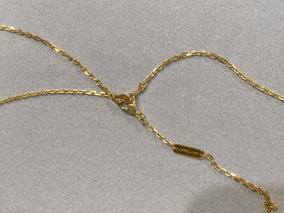 [Elara jewelsry ]CLOVER 25MM NECKLACE GOLD CARNELIAN